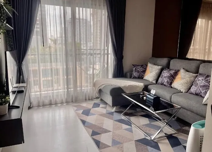 Modern In Khlong Toei Balcony, Gym, Fast Wifi 度假居